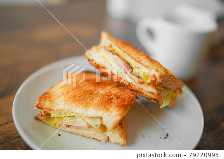 生菜熱三明治圖片 79220993