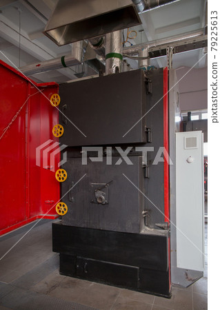 A boiler for heating the premises of a waste processing factory. A boiler for heating the premises of a waste processing factory. 79225613