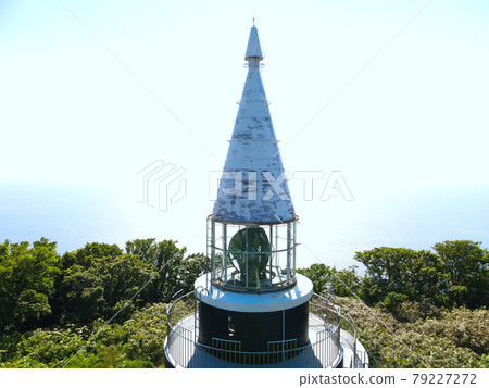 初夏北海道瀨田町毛田岬燈塔的鳥瞰圖 79227272