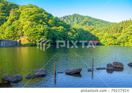 Usui Lake Sakamoto Dam Early summer surrounding scenery Usui Lake Sakamoto Dam Early summer surrounding scenery 79227914