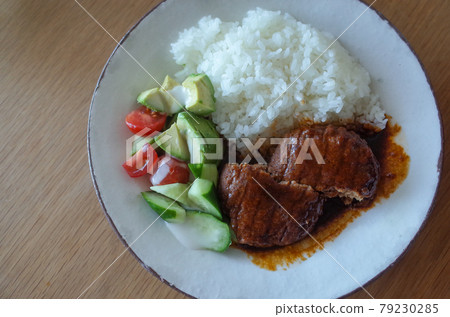 One plate rice with retort hamburger One plate rice with retort hamburger 79230285