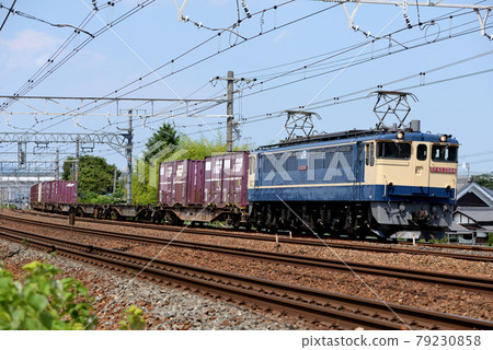 東海道本線的EF65 2084集裝箱貨運列車 東海道本線的EF65 2084集裝箱貨運列車 79230858