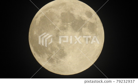 full moon 79232937