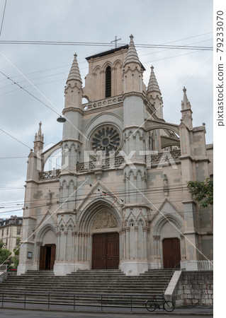 View on Basilica Notre-Dame in Geneva View on Basilica Notre-Dame in Geneva 79233070