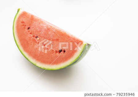 Cut watermelon 79235946