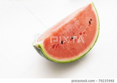 Cut watermelon 79235948