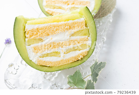 Handmade whole melon cake 79236439