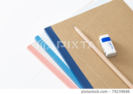 筆記和書寫工具 79239686