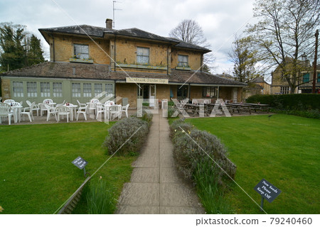 British Bibury 79240460