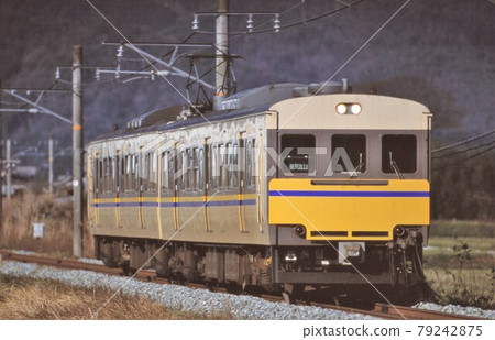 JR West 113 series JR West 113 series 79242875