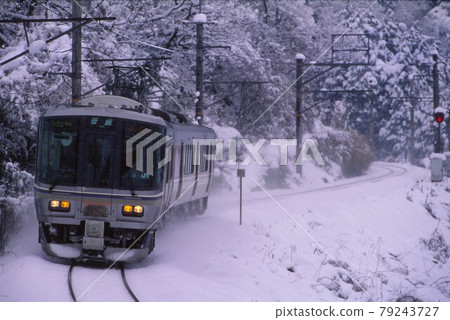 JR West 223 series 79243727