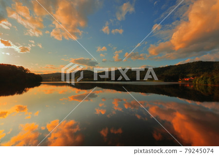 Sunset at Kamoike, Ono City, Hyogo Prefecture Sunset at Kamoike, Ono City, Hyogo Prefecture 79245074