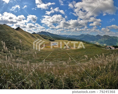 Soni Plateau from Kameyama Pass 79245368