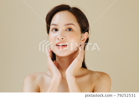Women beauty Women beauty 79252531