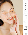 Women beauty 79252560