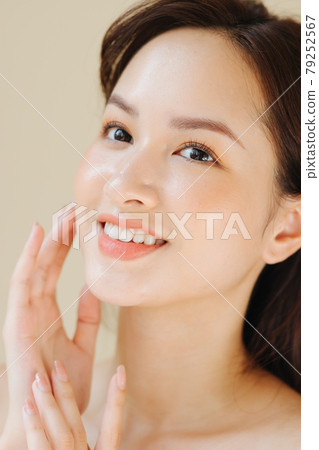Women beauty Women beauty 79252567
