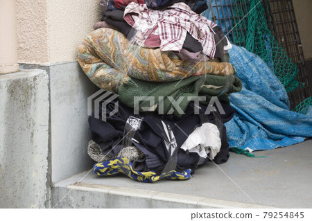 Resource recovery Used clothes and cloth Resource recovery Used clothes and cloth 79254845