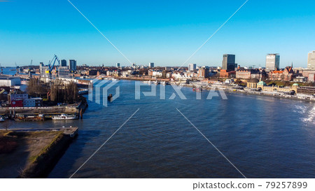 The district of Hamburg St. Pauli at the harbour 79257899