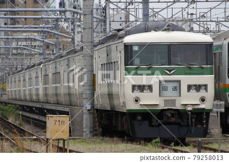 185 series trains evacuated to Oku 79258013