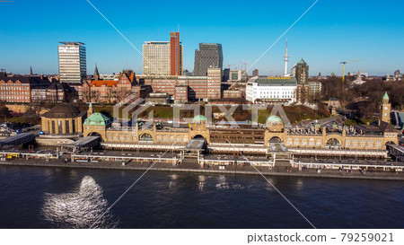 World famous St Pauli Landungsbrucken in the harbour of Hamburg 79259021
