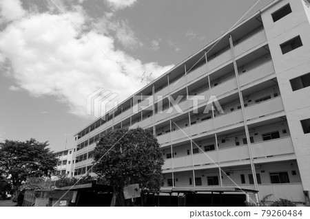 Showa's housing complex 79260484