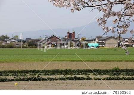 遠眺立新町今村天主教堂 遠眺立新町今村天主教堂 79260503