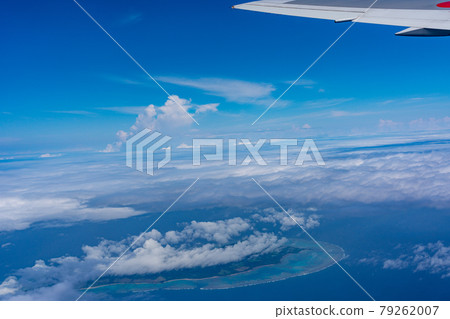 Okinawa Prefecture Ishigaki Island Ishigaki City Resort Island Heaven Summer Holiday Airplane Morning Cloud Aerial Shooting New Ishigaki Airport Coral Beach 79262007