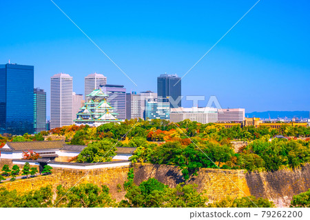 Osaka Castle and Osaka Business Park in the fall 79262200