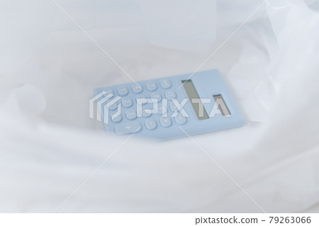 塑料袋和計算器 79263066