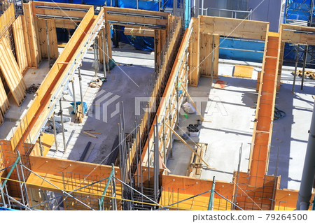 Construction site skeleton construction (Kutaikouji) Formwork assembly work 79264500