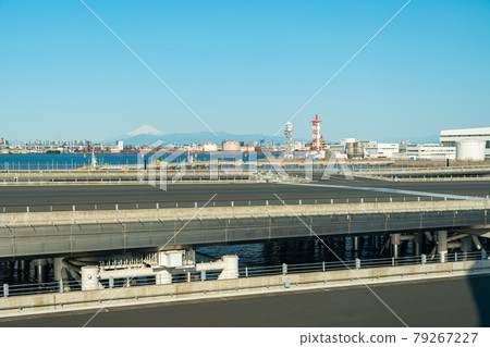 Airport Airplane Haneda Airport Takeoff Afternoon Airline Engine Brake Terminal Mt. Fuji Airport Airplane Haneda Airport Takeoff Afternoon Airline Engine Brake Terminal Mt. Fuji 79267227