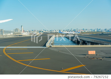 Airport Airplane Haneda Airport Takeoff Afternoon Dusk Airline Engine Brake Terminal Airport Airplane Haneda Airport Takeoff Afternoon Dusk Airline Engine Brake Terminal 79267232