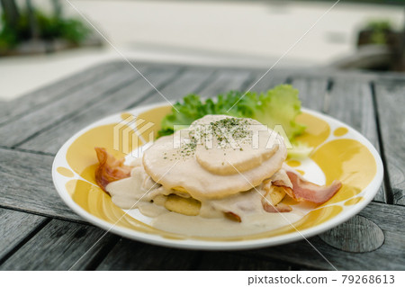 餅子 79268613
