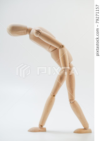 一個木娃娃的形象 79271157