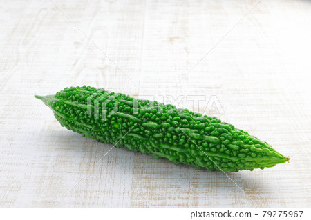 Summer vegetables bitter gourd bitter melon Summer vegetables bitter gourd bitter melon 79275967