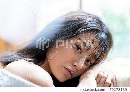 年輕女士的生活方式 79278189
