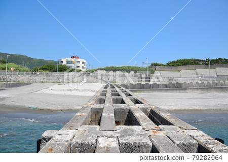 在新島、前濱海灘玩耍、游泳、旅遊、觀光、戶外活動、騎自行車 79282064