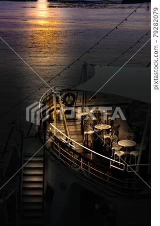 橫濱夜遊盛宴和余輝結束 79282079