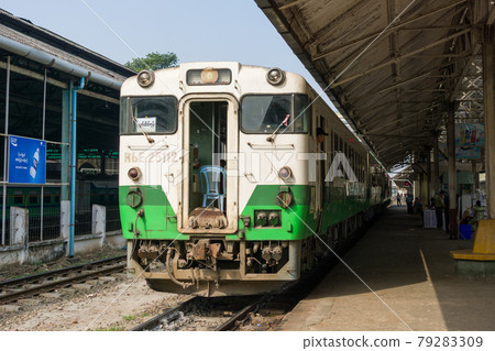 Kiha 40系列二手鐵路車從日本轉移到緬甸鐵路 79283309