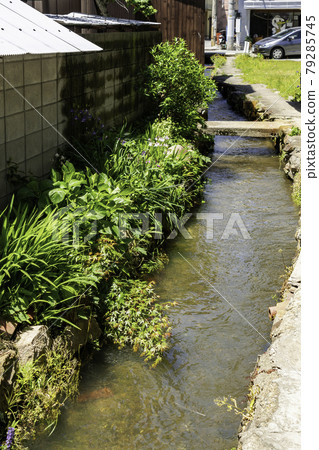 新見御殿町水道岡山縣新見市 79285745