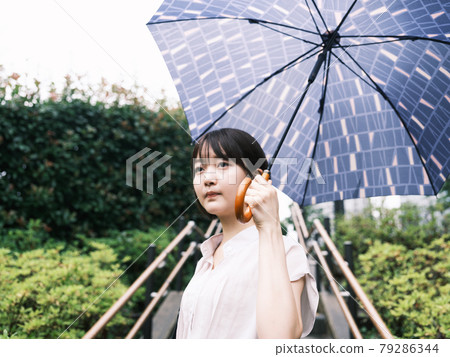 Portrait in the rain Portrait in the rain 79286344