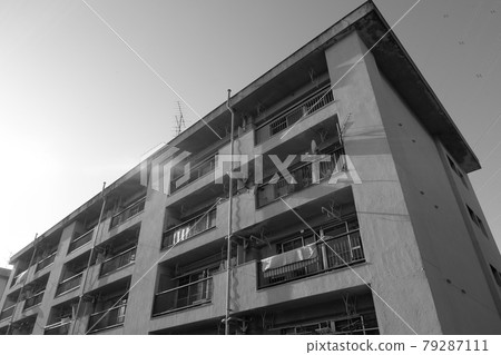 Showa's housing complex Showa's housing complex 79287111