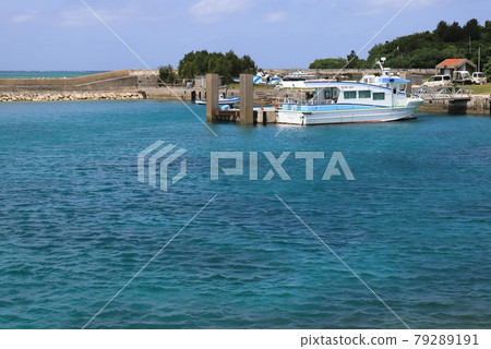 Ferry Sumanu Kariyusu anchored at Ogami Island Ogami Port, Miyakojima City, Okinawa 79289191