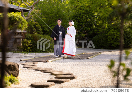 Kimono wedding garden 79289678