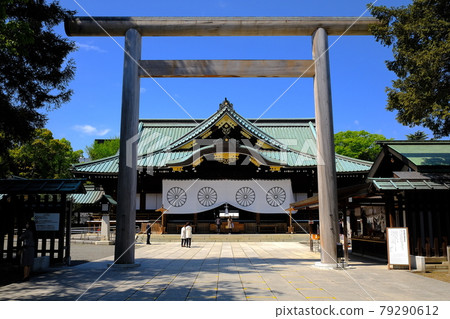 Yasukuni Shrine: Torii gate and worship hall 79290612
