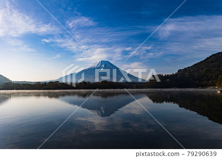 從Shoin湖看到的富士山 79290639