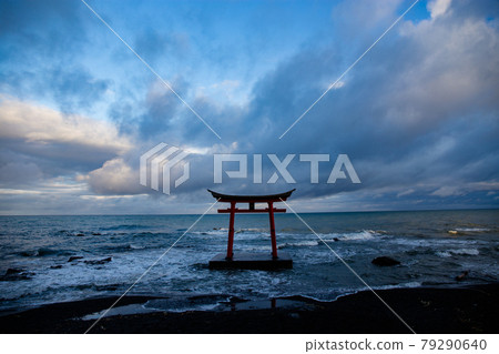 北海道海中的鳥居 北海道海中的鳥居 79290640