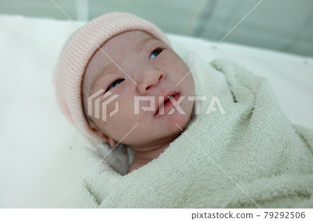 新生兒 新生兒 79292506