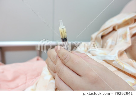 breast milk breast milk 79292941