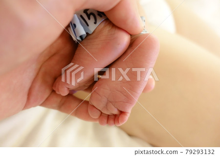 新生兒 新生兒 79293132